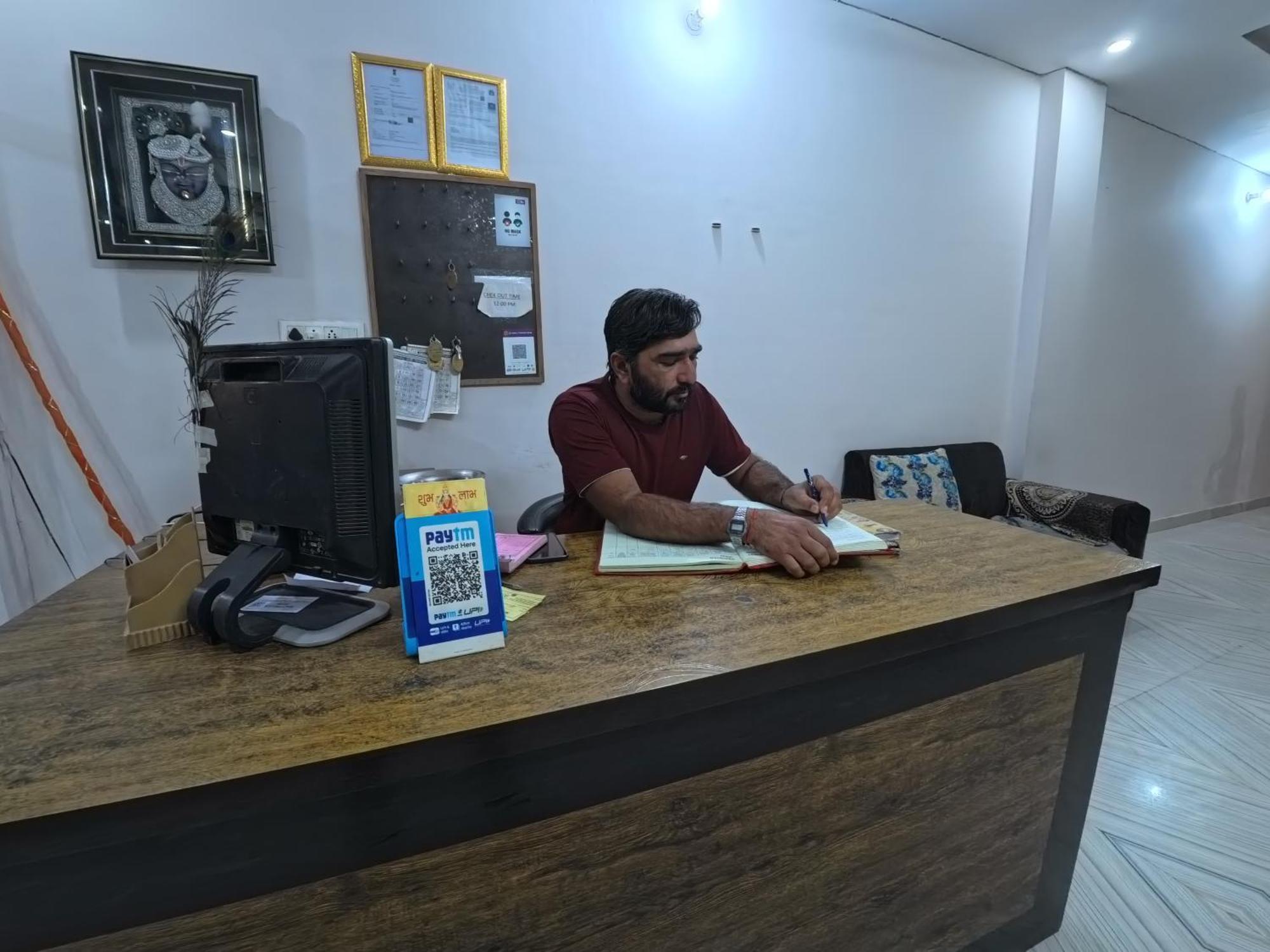 Hotel Aapno Shyam And Restaurant Khātu المظهر الخارجي الصورة